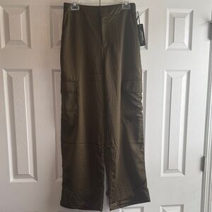 Women's Olive Green Cargo Pants- NEW